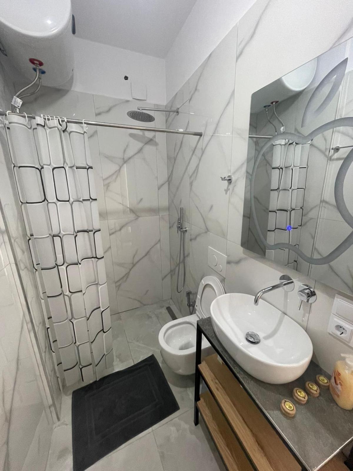 Vanesa Rooms Sarandë Exterior foto